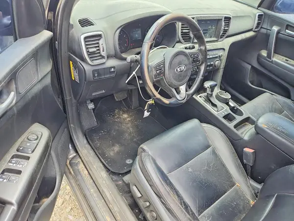 KNDPN3AC2H7051268 2017 KIA SPORTAGE - Image 8