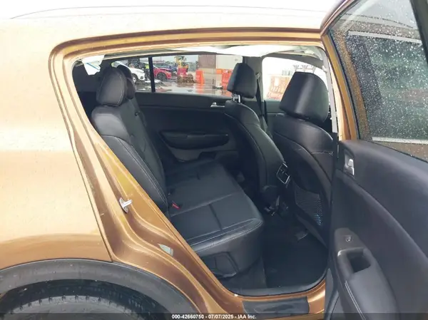 KNDPN3AC2H7053067 2017 KIA SPORTAGE - Image 8