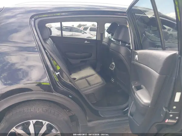 KNDPN3AC2H7228921 2017 KIA SPORTAGE - Image 8