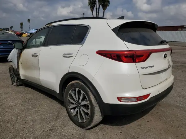 KNDPN3AC2J7358333 2018 KIA SPORTAGE - Image 2