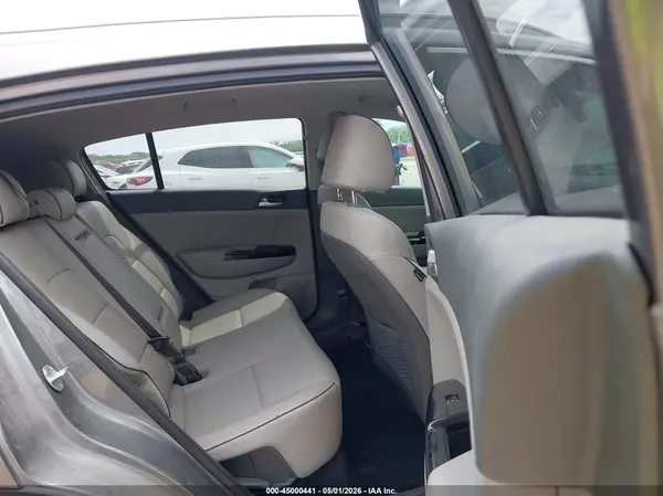 KNDPN3AC2J7373544 2018 KIA SPORTAGE - Image 8