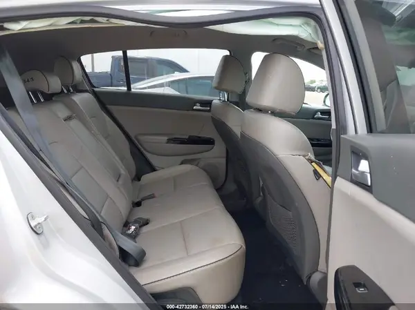 KNDPN3AC2J7413539 2018 KIA SPORTAGE - Image 8
