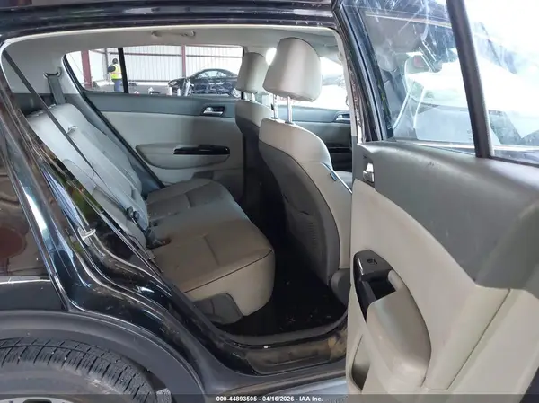 KNDPN3AC2K7589265 2019 KIA SPORTAGE - Image 8