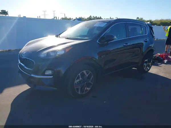 KNDPN3AC2N7953821 2022 KIA SPORTAGE - Image 2