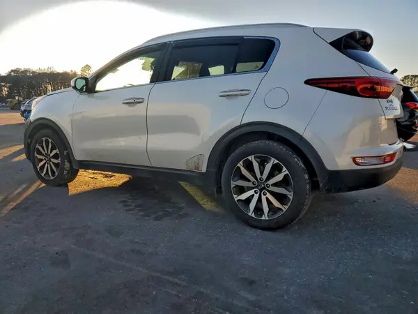 KNDPN3AC3H7136152 2017 KIA SPORTAGE - Image 2