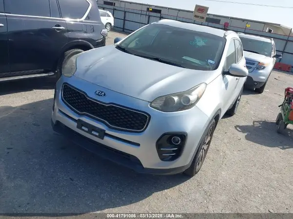 KNDPN3AC3H7160595 2017 KIA SPORTAGE - Image 2