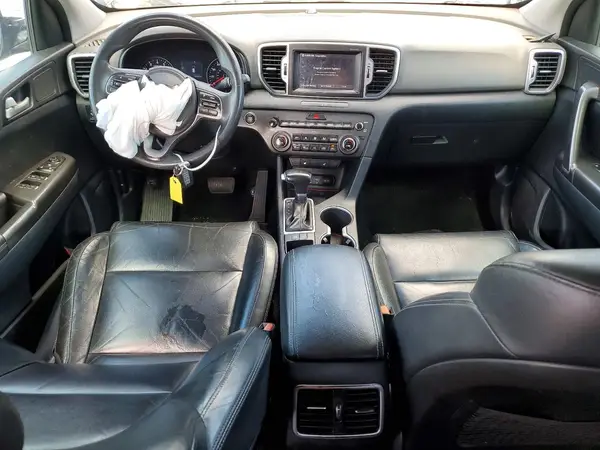 KNDPN3AC3H7210041 2017 KIA SPORTAGE - Image 8