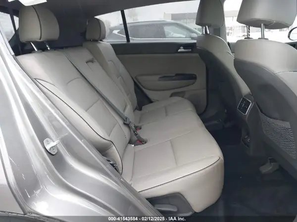 KNDPN3AC3H7222741 2017 KIA SPORTAGE - Image 8