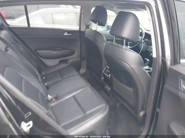 KNDPN3AC3H7285581 2017 KIA SPORTAGE - Image 8