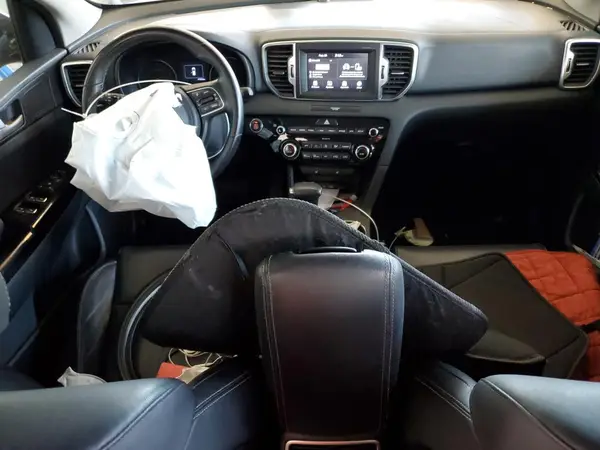 KNDPN3AC3J7303020 2018 KIA SPORTAGE - Image 8