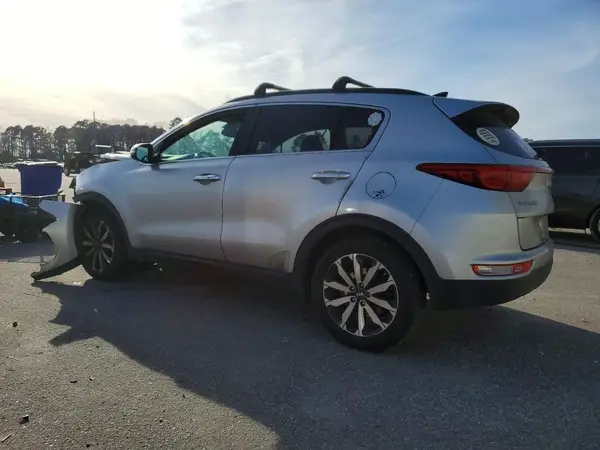 KNDPN3AC3J7334641 2018 KIA SPORTAGE - Image 2