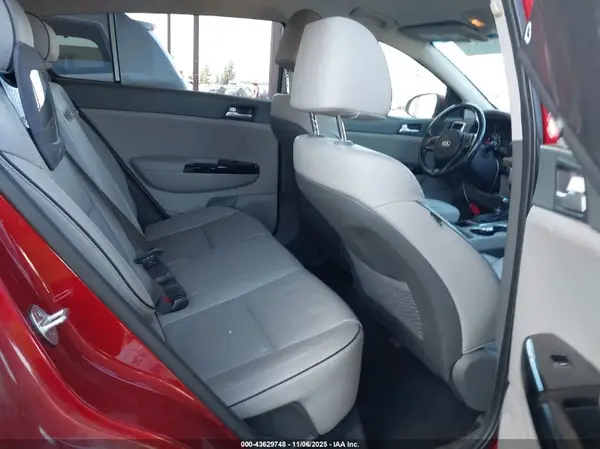 KNDPN3AC3J7354792 2018 KIA SPORTAGE - Image 8