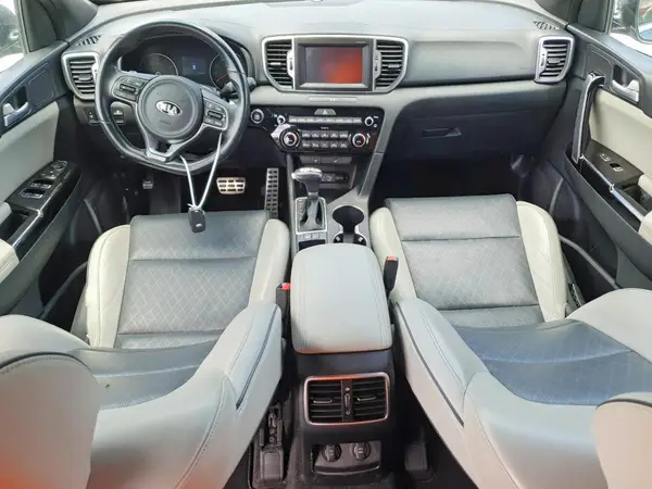 KNDPN3AC3J7468551 2018 KIA SPORTAGE - Image 8