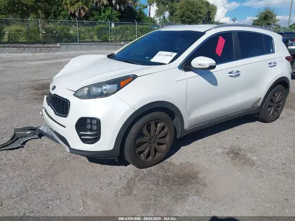 KNDPN3AC3J7474219 2018 KIA SPORTAGE - Image 2