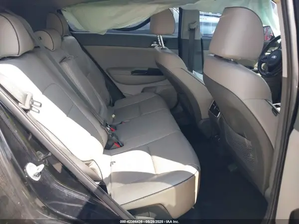 KNDPN3AC3K7543282 2019 KIA SPORTAGE - Image 8