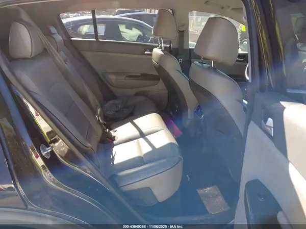 KNDPN3AC4H7102124 2017 KIA SPORTAGE - Image 8