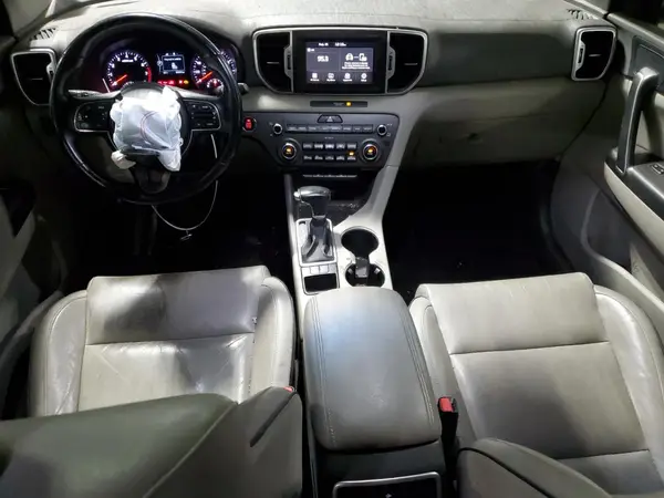 KNDPN3AC4H7105170 2017 KIA SPORTAGE - Image 8
