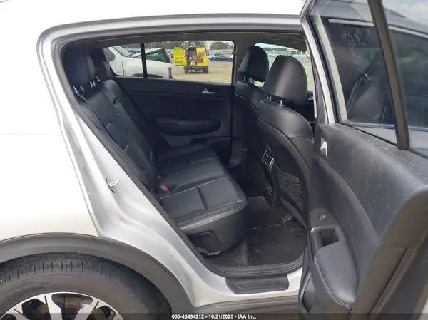 KNDPN3AC4H7116590 2017 KIA SPORTAGE - Image 8