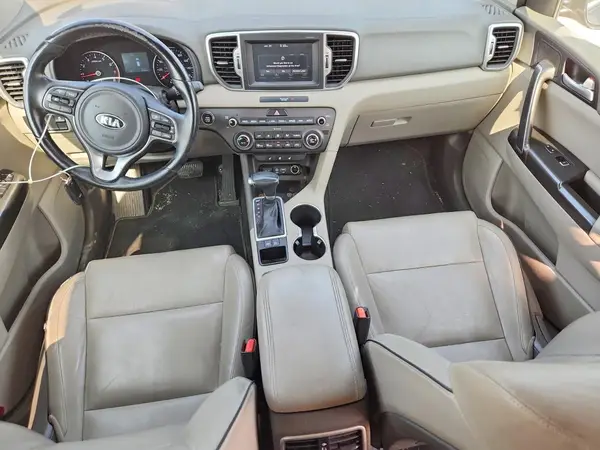 KNDPN3AC4H7226720 2017 KIA SPORTAGE - Image 8