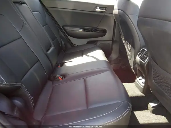 KNDPN3AC4J7354929 2018 KIA SPORTAGE - Image 8