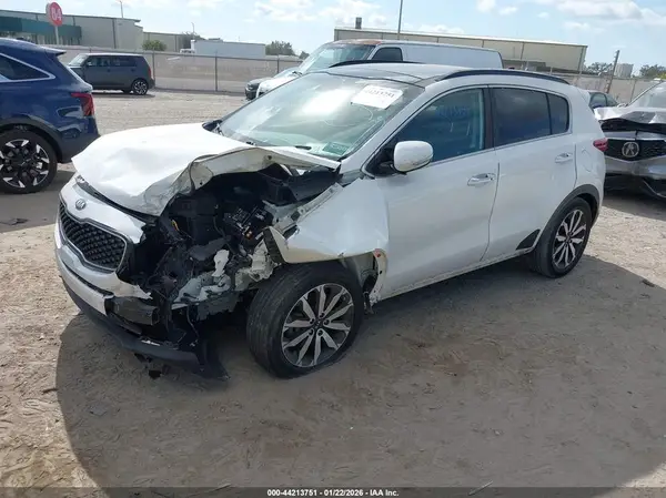 KNDPN3AC4J7387557 2018 KIA SPORTAGE - Image 2