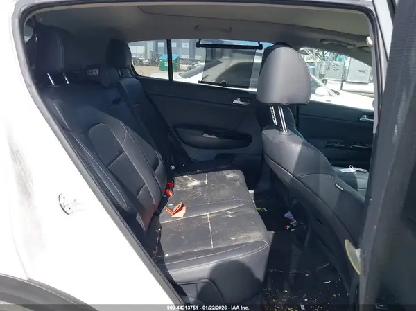 KNDPN3AC4J7387557 2018 KIA SPORTAGE - Image 8