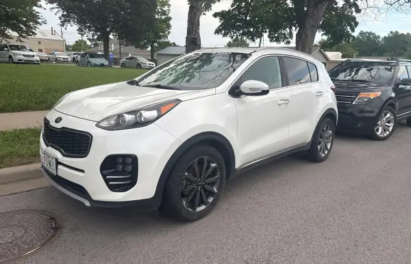 KNDPN3AC4J7399059 2018 KIA SPORTAGE - Image 2