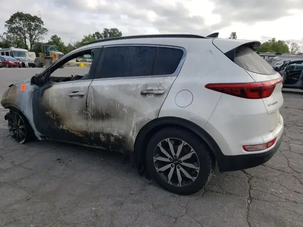 KNDPN3AC4J7417382 2018 KIA SPORTAGE - Image 2