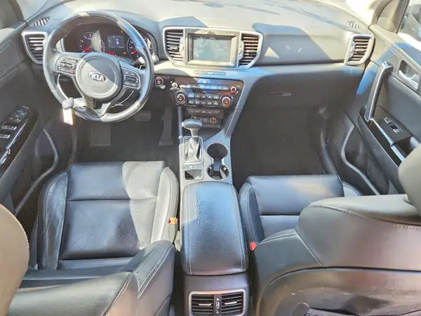 KNDPN3AC4J7420802 2018 KIA SPORTAGE - Image 8