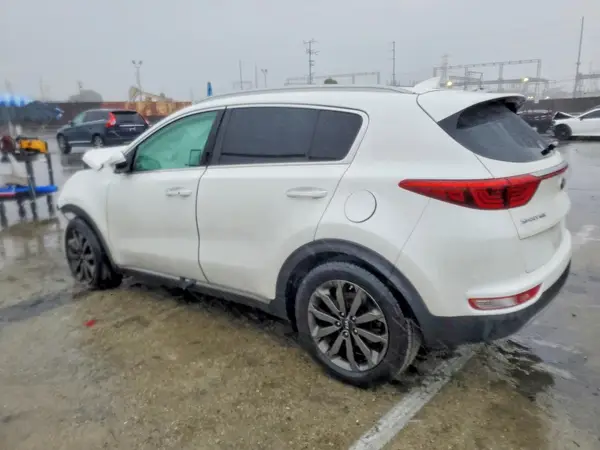 KNDPN3AC4J7465626 2018 KIA SPORTAGE - Image 2