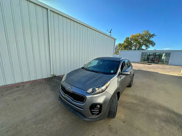 KNDPN3AC5H7093398 2017 KIA SPORTAGE - Image 2