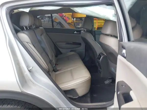 KNDPN3AC5H7121426 2017 KIA SPORTAGE - Image 8