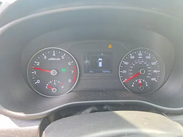 KNDPN3AC5H7215869 2017 KIA SPORTAGE - Image 8