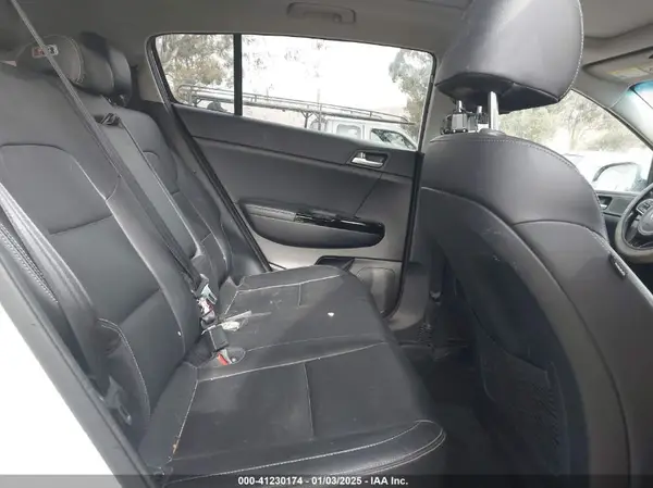 KNDPN3AC5J7400624 2018 KIA SPORTAGE - Image 8