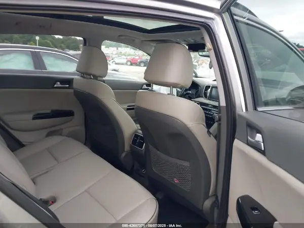 KNDPN3AC5K7564585 2019 KIA SPORTAGE - Image 8