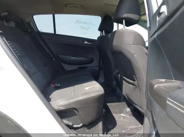 KNDPN3AC6H7045960 2017 KIA SPORTAGE - Image 8