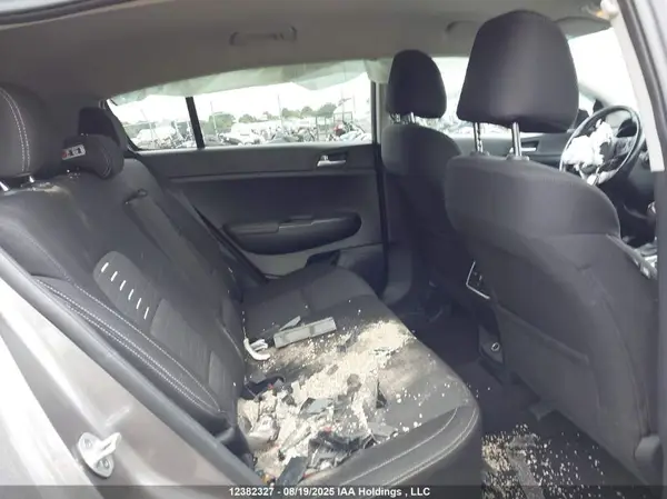 KNDPN3AC6H7125694 2017 KIA SPORTAGE - Image 8