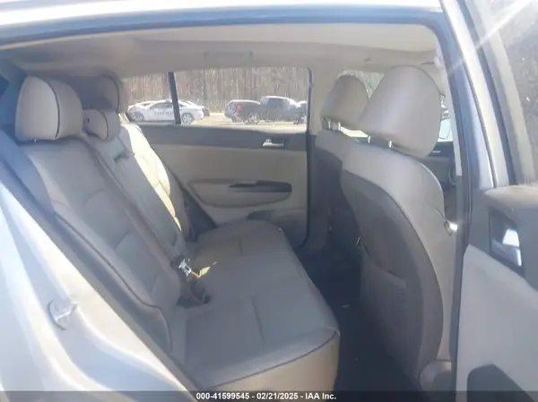 KNDPN3AC6H7237346 2017 KIA SPORTAGE - Image 8