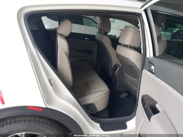 KNDPN3AC6H7259024 2017 KIA SPORTAGE - Image 8