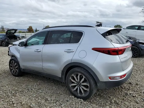 KNDPN3AC6J7324864 2018 KIA SPORTAGE - Image 2