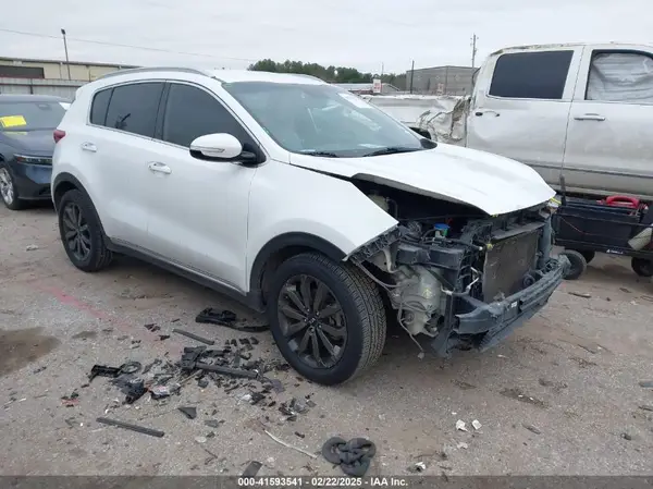 KNDPN3AC6J7398253 2018 KIA SPORTAGE - Image 1