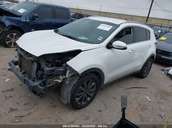 KNDPN3AC6J7398253 2018 KIA SPORTAGE - Image 2