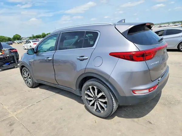KNDPN3AC6J7413026 2018 KIA SPORTAGE - Image 2
