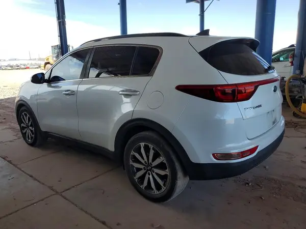 KNDPN3AC6J7418114 2018 KIA SPORTAGE - Image 2