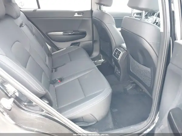 KNDPN3AC6N7007642 2022 KIA SPORTAGE - Image 8