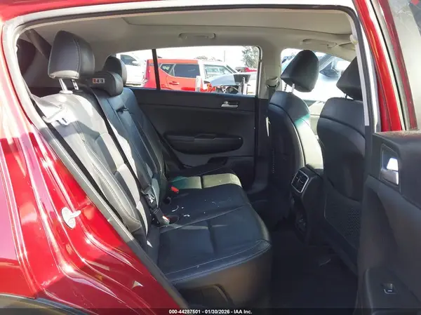 KNDPN3AC7H7240658 2017 KIA SPORTAGE - Image 8