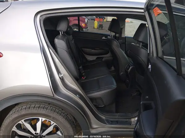 KNDPN3AC7H7254673 2017 KIA SPORTAGE - Image 8