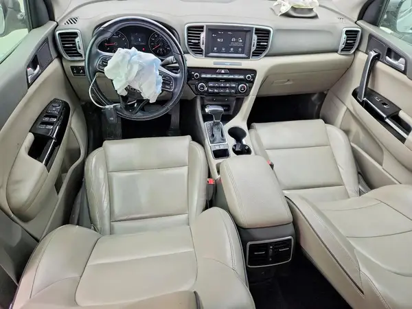 KNDPN3AC7J7330091 2018 KIA SPORTAGE - Image 8