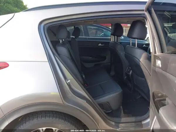 KNDPN3AC7J7387617 2018 KIA SPORTAGE - Image 8