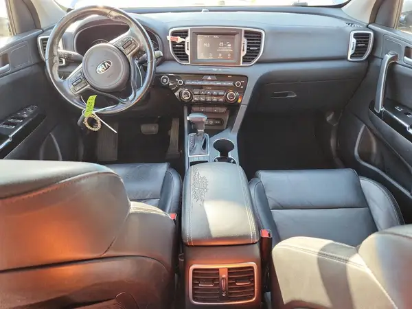KNDPN3AC7J7413164 2018 KIA SPORTAGE - Image 8